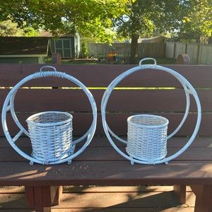 Pair of hanging wicker planters